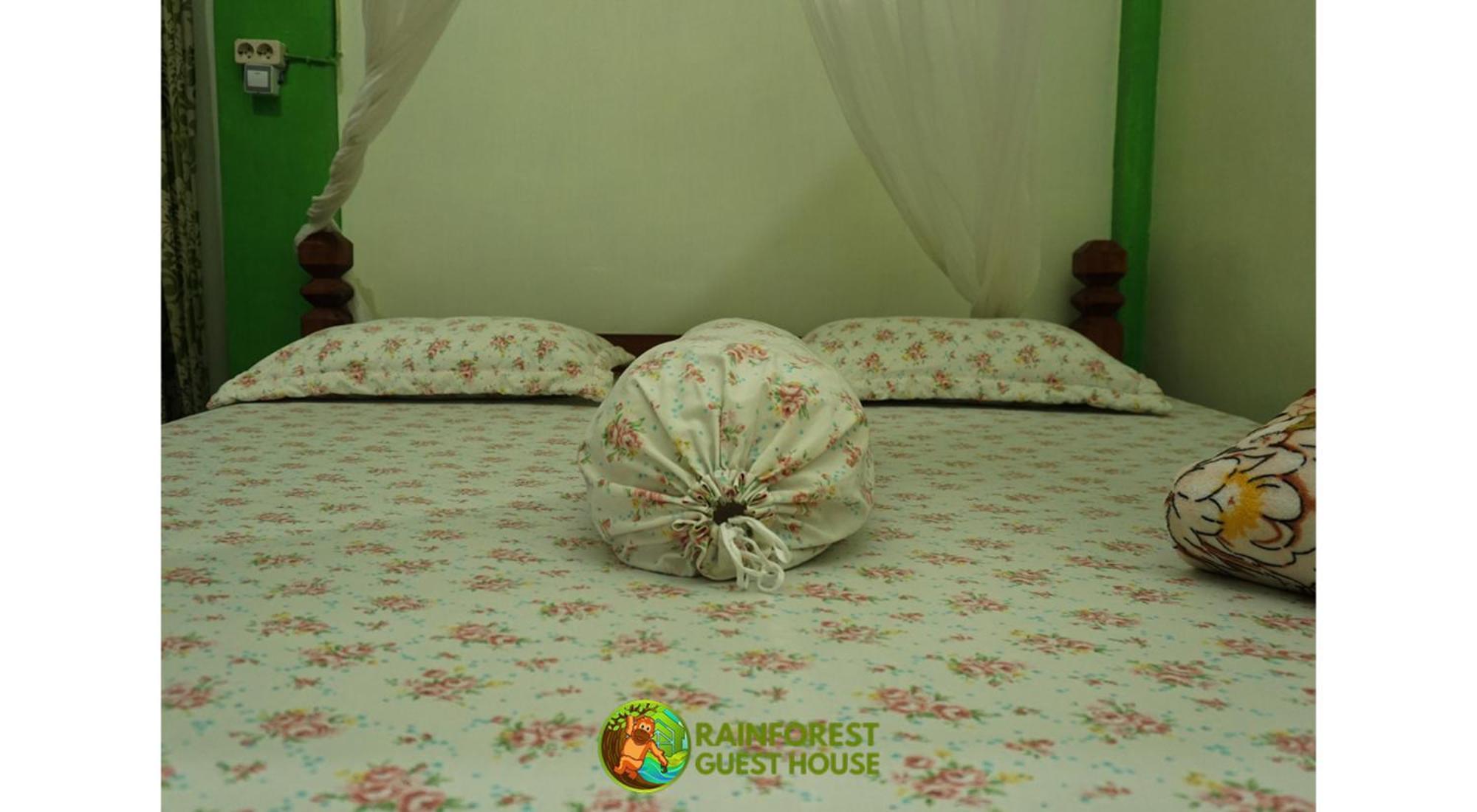 Rain Forest Guest House And Jungle Trekking Bukit Lawang Bagian luar foto