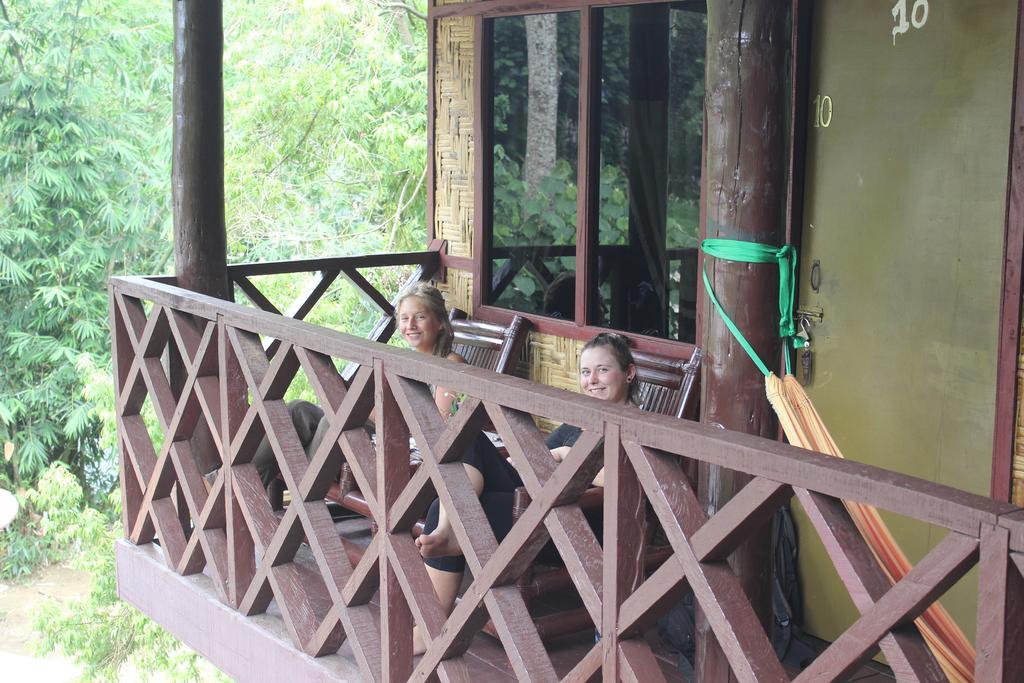 Rain Forest Guest House And Jungle Trekking Bukit Lawang Bagian luar foto